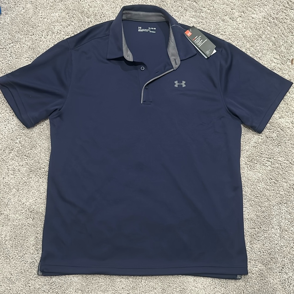 UnderArmor Men’s collared shirt